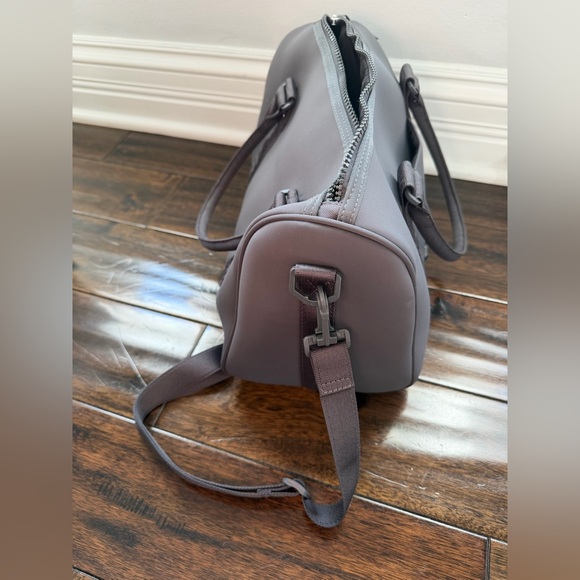 Athleta Diem Speedster Duffle - Picture 7 of 10